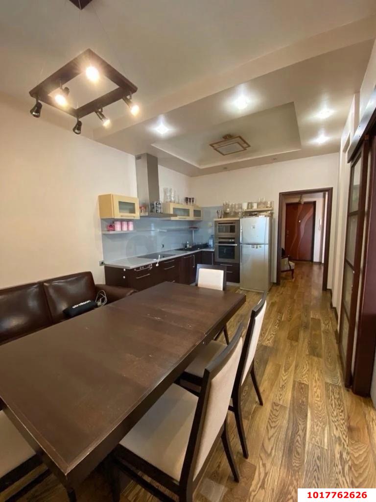 Фото №6: 2-комнатная квартира <span class="whitespace-nowrap">101 м²</span>, <span class="whitespace-nowrap">14/16 эт.</span> - Краснодар, Западный внутригородской округ, мкр. Центральный, ул. Комсомольская, 6