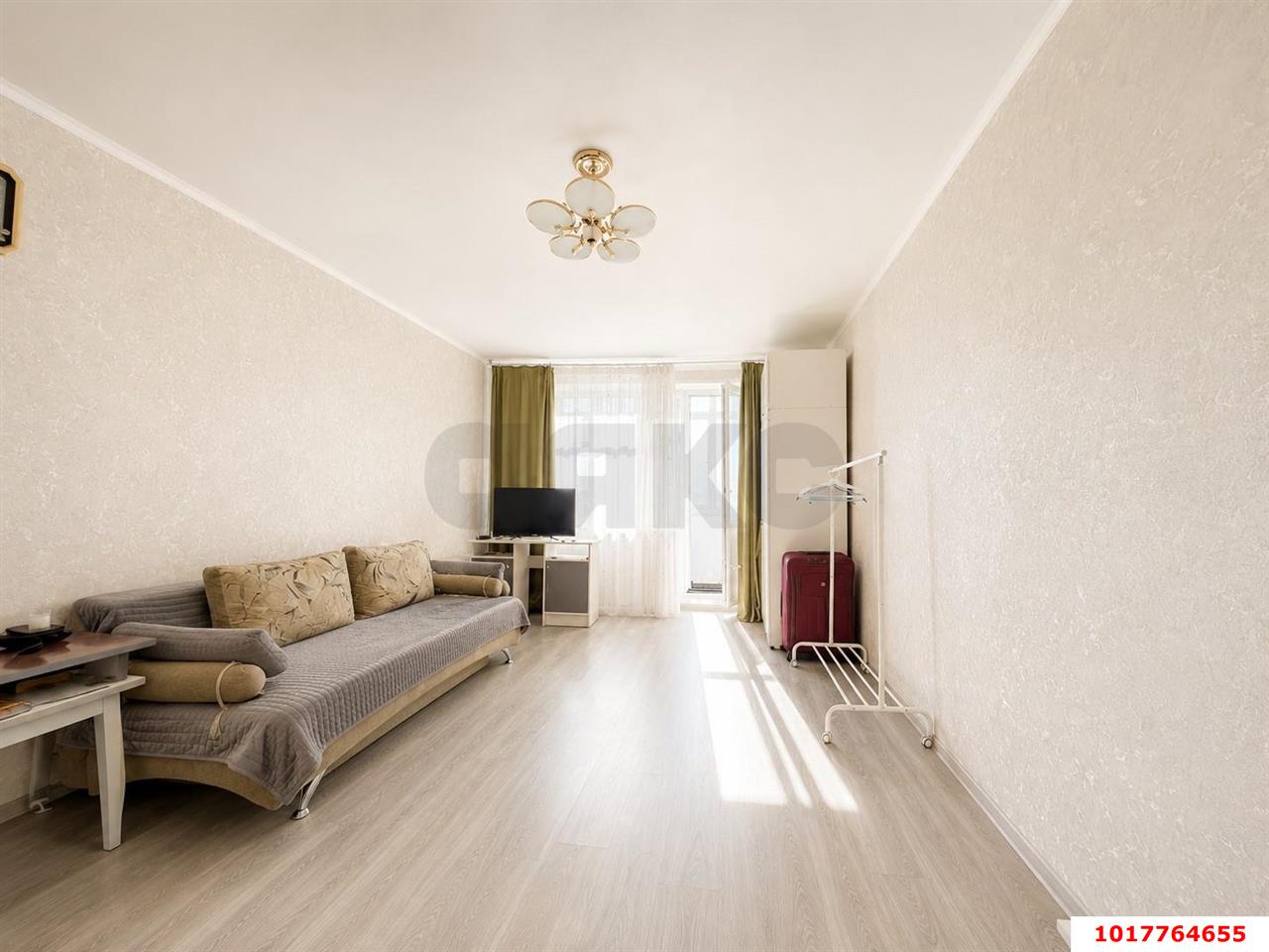 Фото №6: 1-комнатная квартира <span class="whitespace-nowrap">35 м²</span>, <span class="whitespace-nowrap">7/10 эт.</span> - Краснодар, Прикубанский внутригородской округ, мкр. Завод Измерительных Приборов, ул. Карякина, 3