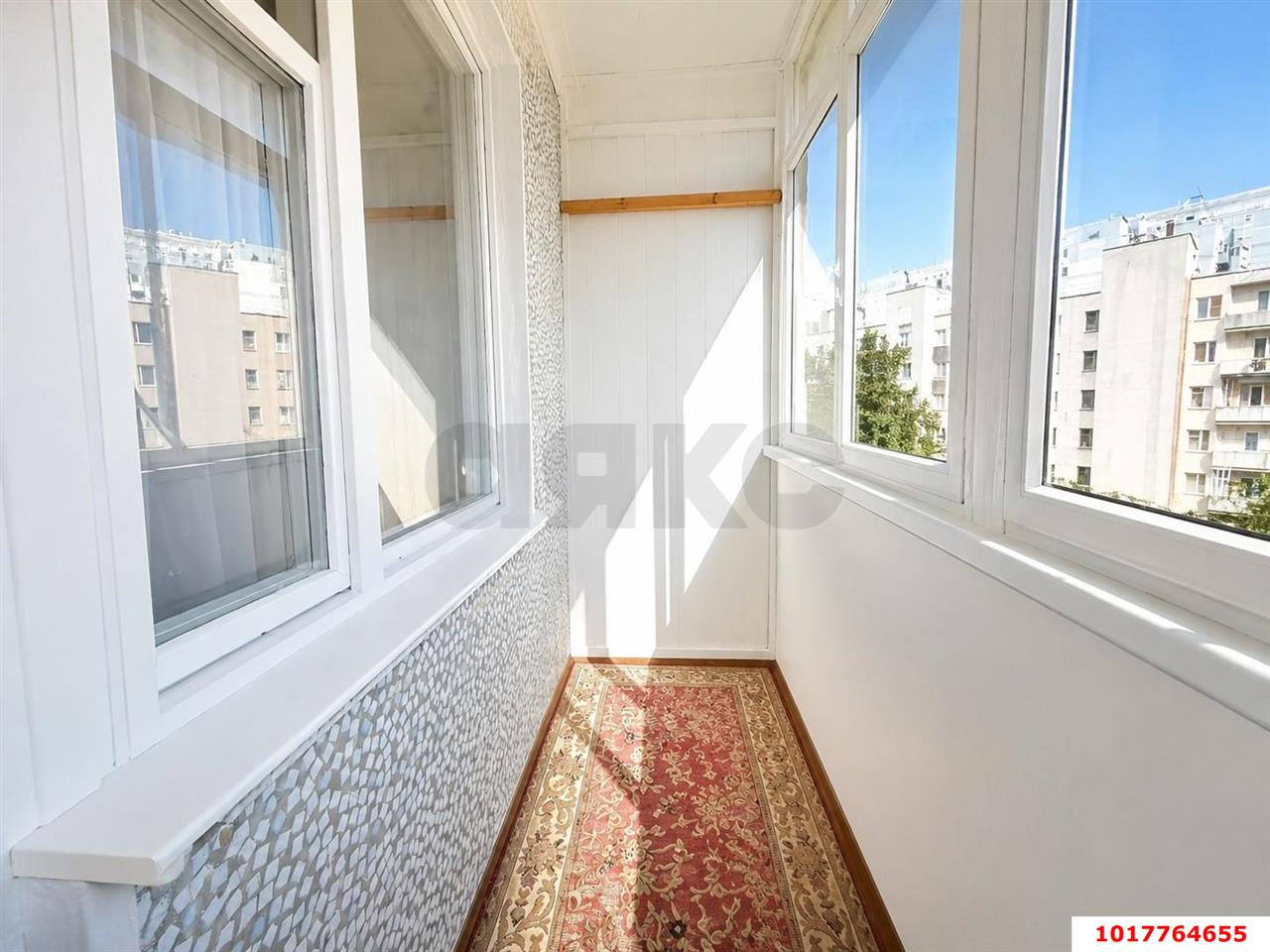 Фото №4: 1-комнатная квартира <span class="whitespace-nowrap">35 м²</span>, <span class="whitespace-nowrap">7/10 эт.</span> - Краснодар, Прикубанский внутригородской округ, мкр. Завод Измерительных Приборов, ул. Карякина, 3