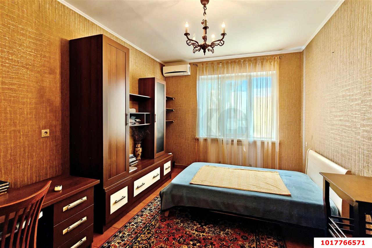 Фото №7: Отдельное здание <span class="whitespace-nowrap">350 м²</span>, <span class="whitespace-nowrap">1/3 эт.</span> - Краснодар, Центральный внутригородской округ, мкр. Дубинка, ул. Ставропольская, 214/3