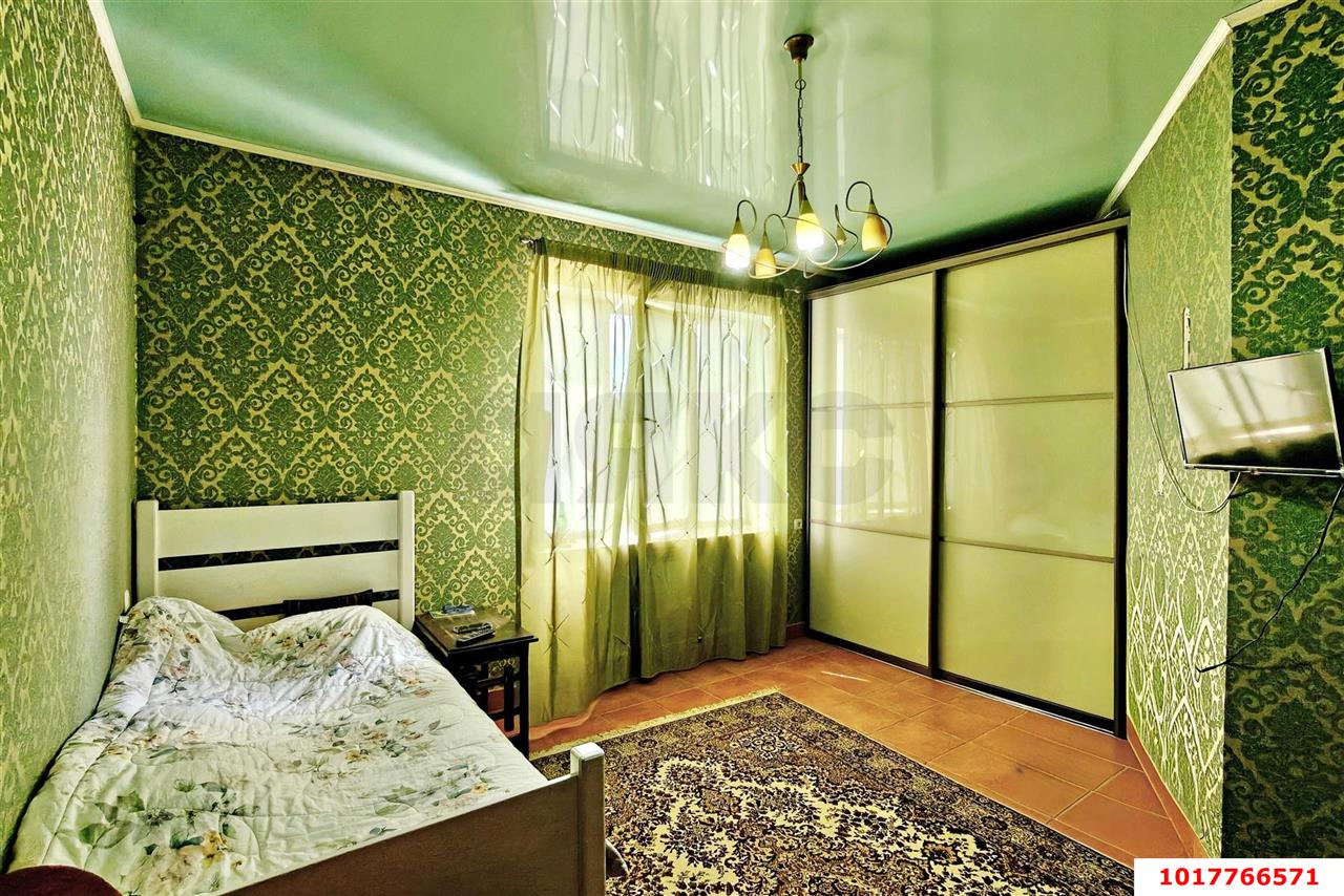 Фото №8: Отдельное здание <span class="whitespace-nowrap">350 м²</span>, <span class="whitespace-nowrap">1/3 эт.</span> - Краснодар, Центральный внутригородской округ, мкр. Дубинка, ул. Ставропольская, 214/3