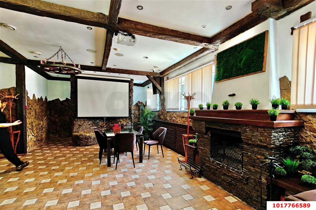 Фото №9: Отдельное здание <span class="whitespace-nowrap">515 м²</span>, <span class="whitespace-nowrap">1/2 эт.</span> - Краснодар, Центральный внутригородской округ, мкр. Дубинка, ул. Ставропольская, 214/3