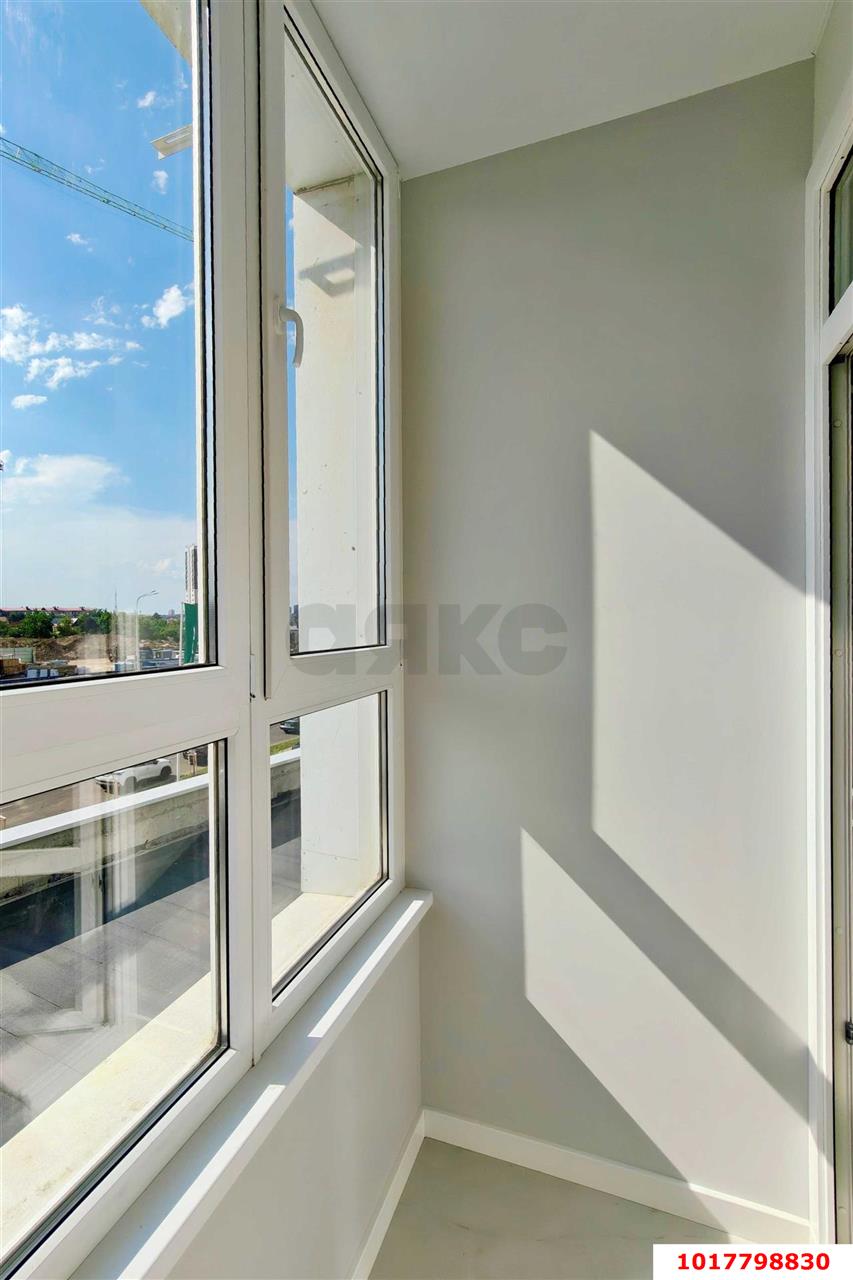 Фото №5: 1-комнатная квартира <span class="whitespace-nowrap">34 м²</span>, <span class="whitespace-nowrap">3/24 эт.</span> - Краснодар, Центральный внутригородской округ, Черёмушки, мкр. ЖК Фонтаны, ул. Воронежская, 47/11