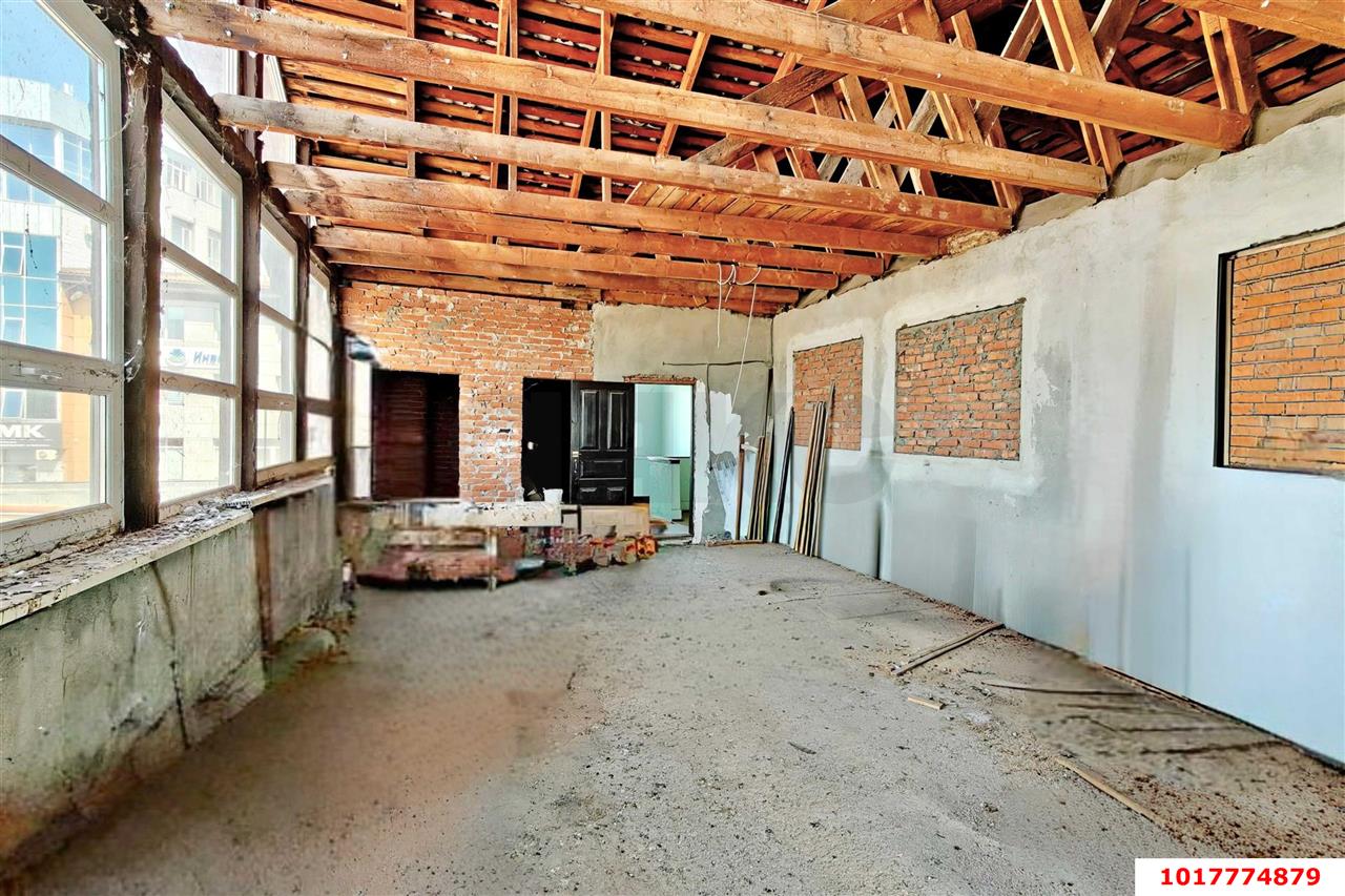 Фото №4: Офисное помещение <span class="whitespace-nowrap">140 м²</span>, <span class="whitespace-nowrap">2/2 эт.</span> - Краснодар, Карасунский внутригородской округ, мкр. Черёмушки, ул. Ставропольская, 121/2