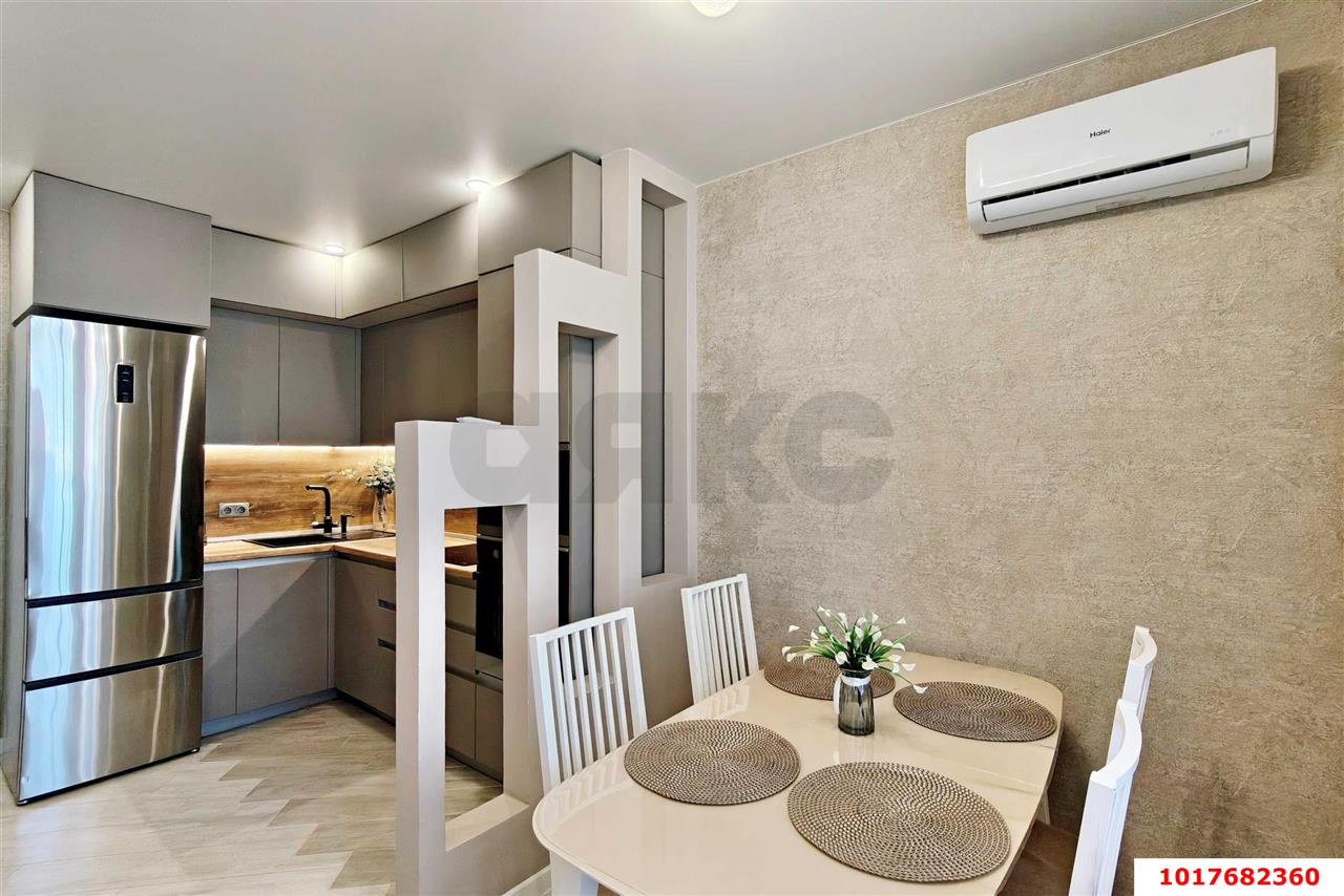 Фото №6: 1-комнатная квартира <span class="whitespace-nowrap">46 м²</span>, <span class="whitespace-nowrap">11/19 эт.</span> - Краснодар, Прикубанский внутригородской округ, Россинского, мкр. жилой комплекс Альпы, ул. Командорская, 6