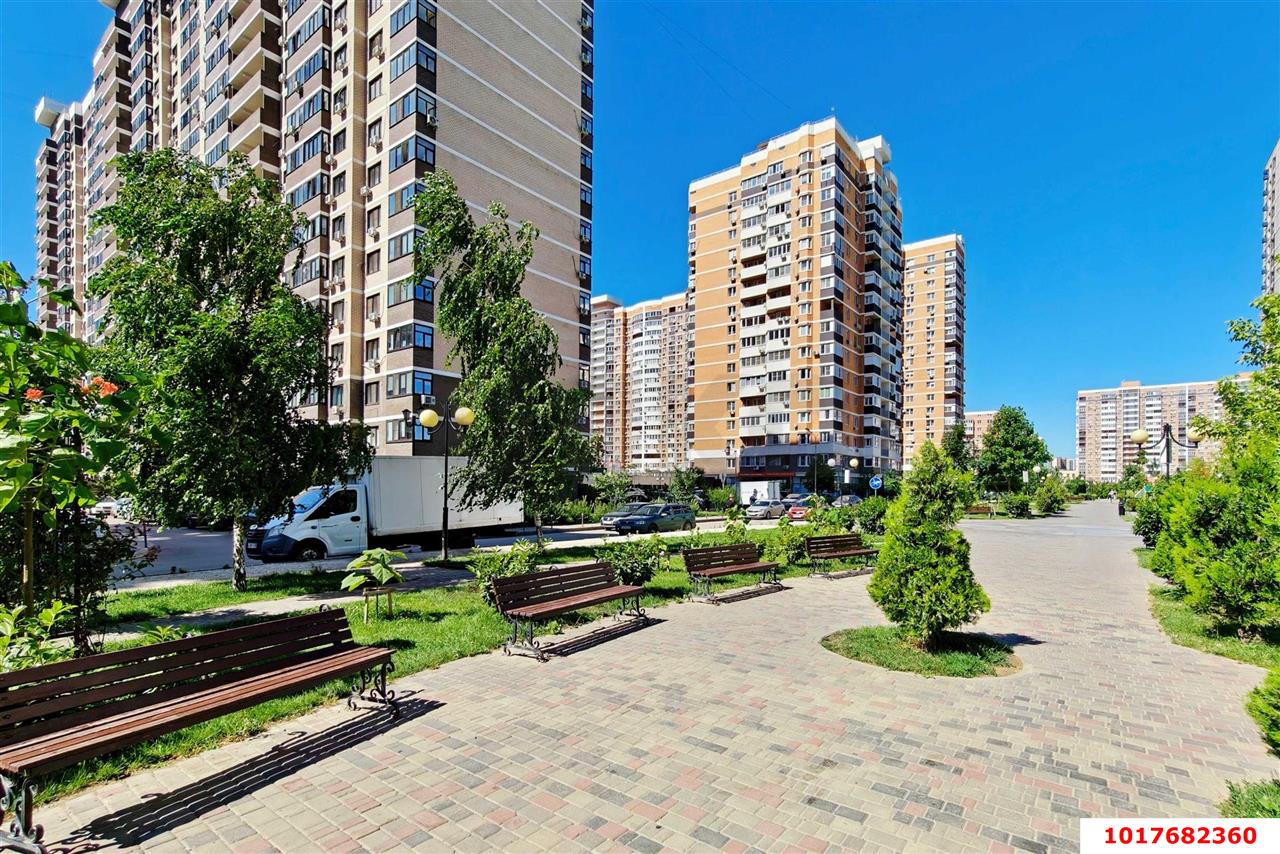 Фото №19: 1-комнатная квартира <span class="whitespace-nowrap">46 м²</span>, <span class="whitespace-nowrap">11/19 эт.</span> - Краснодар, Прикубанский внутригородской округ, Россинского, мкр. жилой комплекс Альпы, ул. Командорская, 6