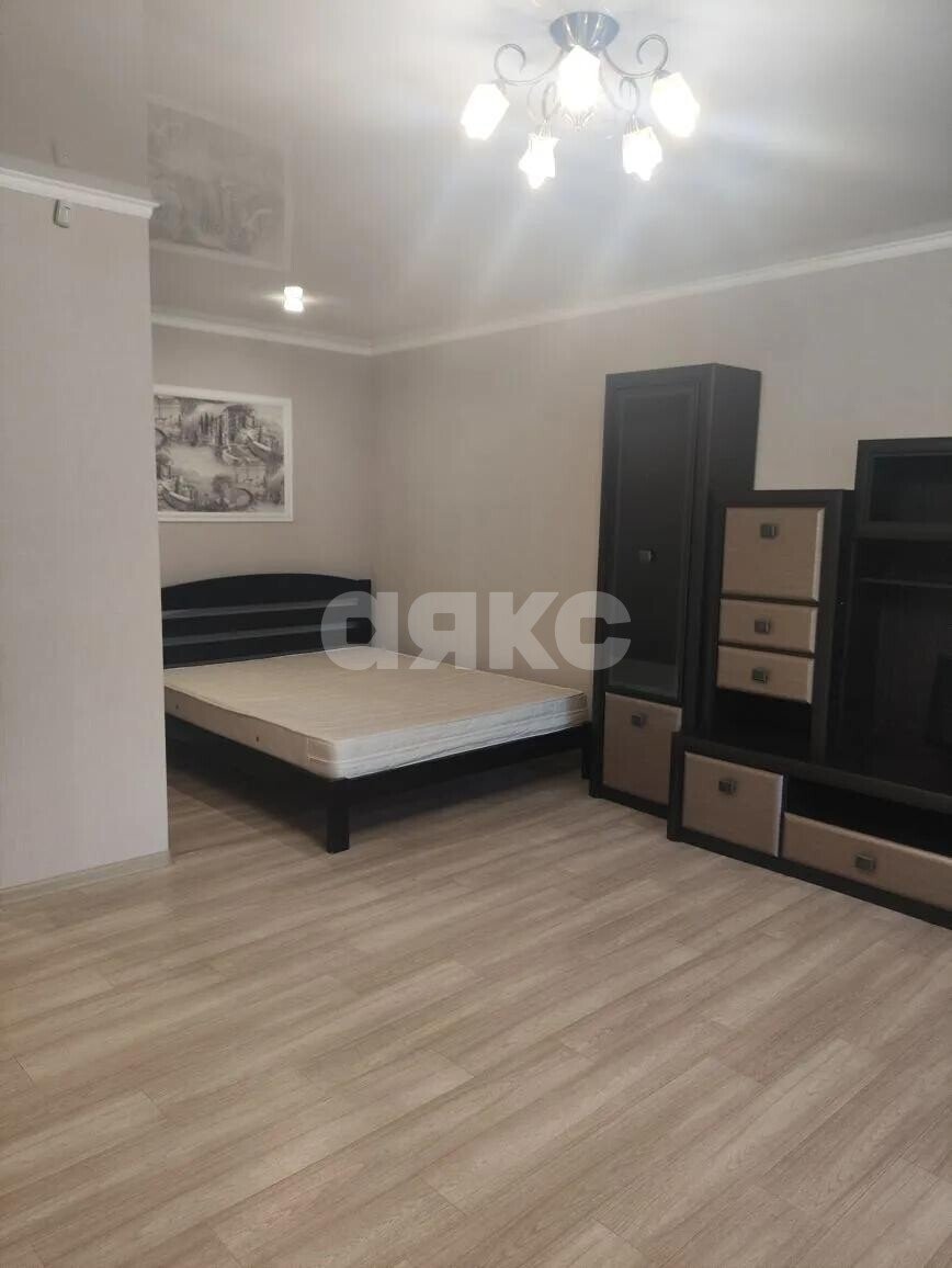 Фото №3: 1-комнатная квартира <span class="whitespace-nowrap">37 м²</span>, <span class="whitespace-nowrap">3/9 эт.</span> - Мелитополь, ул. Кирова, 47