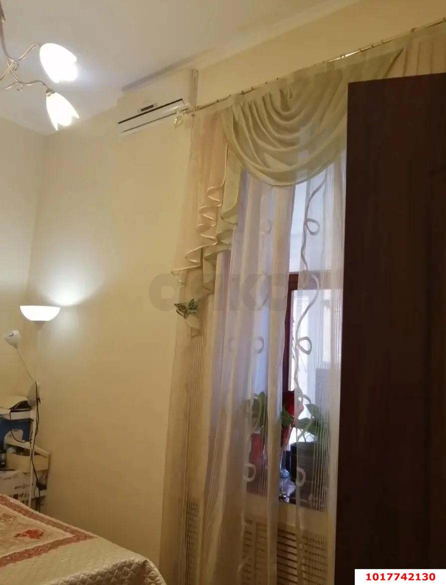 Фото №4: 2-комнатная квартира <span class="whitespace-nowrap">43 м²</span>, <span class="whitespace-nowrap">1/1 эт.</span> - Краснодар, Западный внутригородской округ, мкр. Центральный, ул. Октябрьская, 161