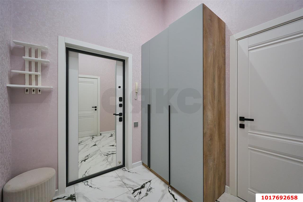 Фото №12: 1-комнатная квартира <span class="whitespace-nowrap">45 м²</span>, <span class="whitespace-nowrap">9/12 эт.</span> - Краснодар, Прикубанский внутригородской округ, мкр. ЖК Красная Площадь, ул. Конгрессная, 13