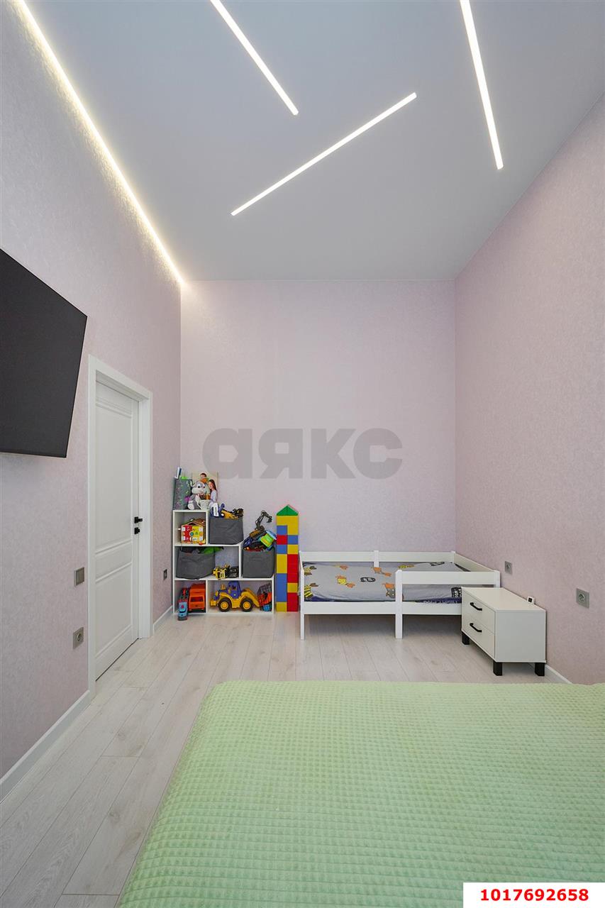 Фото №6: 1-комнатная квартира <span class="whitespace-nowrap">45 м²</span>, <span class="whitespace-nowrap">9/12 эт.</span> - Краснодар, Прикубанский внутригородской округ, мкр. ЖК Красная Площадь, ул. Конгрессная, 13
