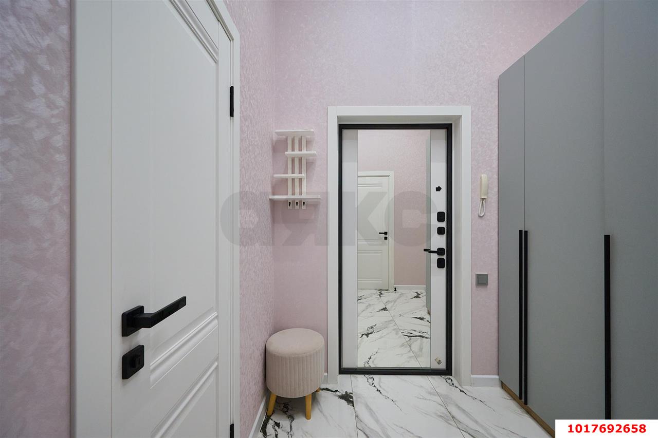 Фото №11: 1-комнатная квартира <span class="whitespace-nowrap">45 м²</span>, <span class="whitespace-nowrap">9/12 эт.</span> - Краснодар, Прикубанский внутригородской округ, мкр. ЖК Красная Площадь, ул. Конгрессная, 13