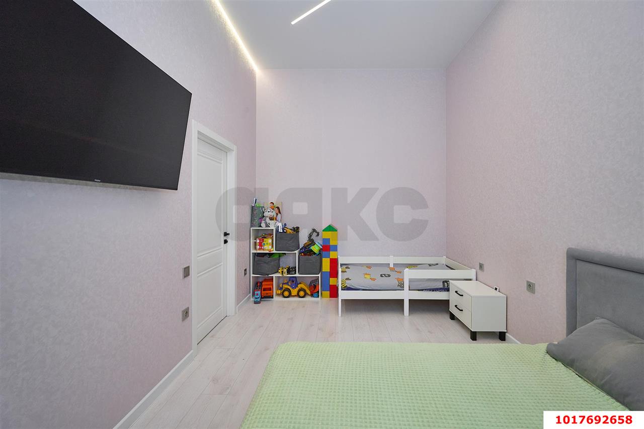 Фото №7: 1-комнатная квартира <span class="whitespace-nowrap">45 м²</span>, <span class="whitespace-nowrap">9/12 эт.</span> - Краснодар, Прикубанский внутригородской округ, мкр. ЖК Красная Площадь, ул. Конгрессная, 13