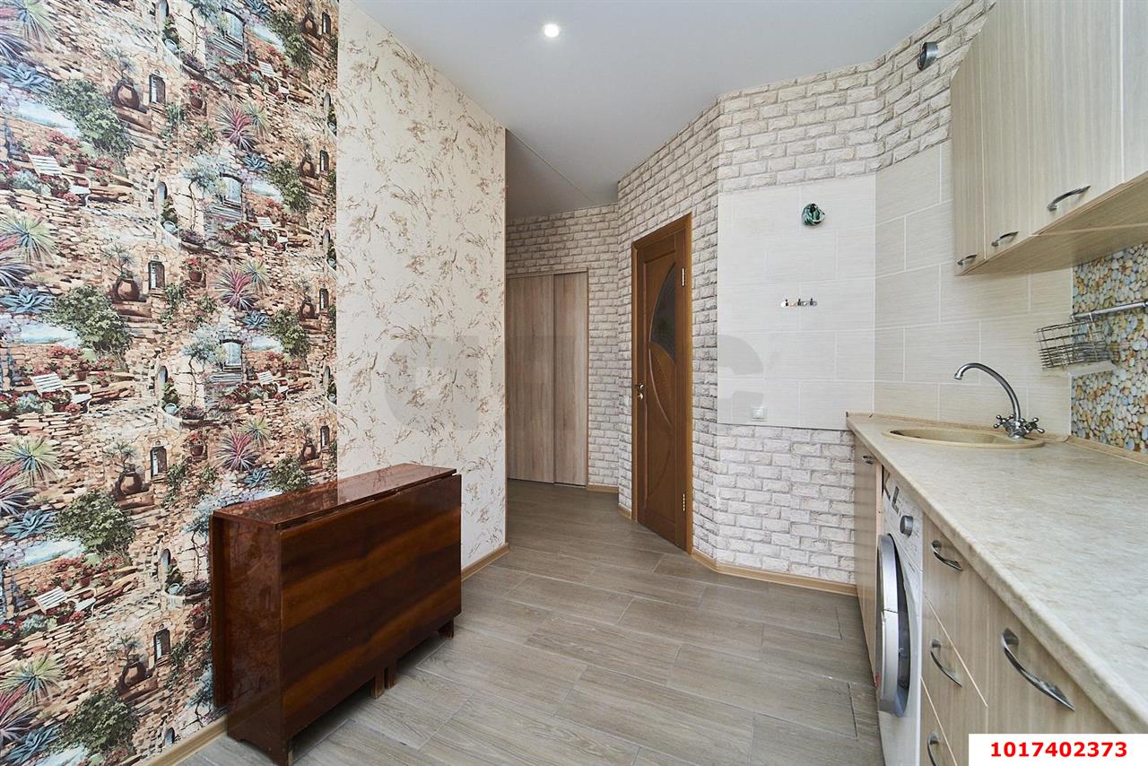 Фото №8: 1-комнатная квартира <span class="whitespace-nowrap">42 м²</span>, <span class="whitespace-nowrap">1/10 эт.</span> - Краснодар, мкр. Прикубанский внутригородской округ, ул. Митинская, 21