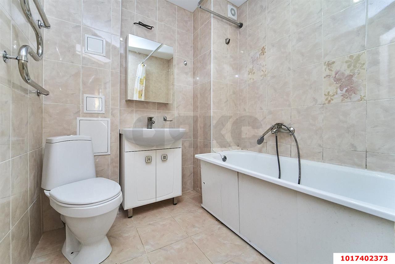 Фото №4: 1-комнатная квартира <span class="whitespace-nowrap">42 м²</span>, <span class="whitespace-nowrap">1/10 эт.</span> - Краснодар, мкр. Прикубанский внутригородской округ, ул. Митинская, 21