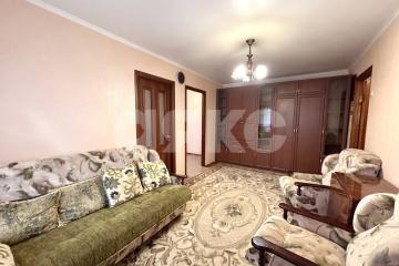Фото №1: 3-комнатная квартира <span class="whitespace-nowrap">46 м²</span>, <span class="whitespace-nowrap">1/3 эт.</span> - Батайск, ул. Ленина, 213