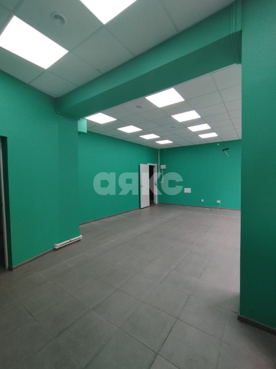 Фото №4: Коммерция <span class="whitespace-nowrap">88 м²</span>, <span class="whitespace-nowrap">-1/5 эт.</span> - Туапсе, ул. Свободы, 24