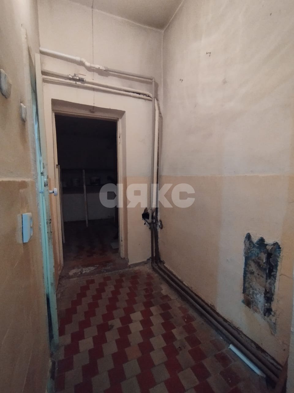 Фото №10: Коммерция <span class="whitespace-nowrap">88 м²</span>, <span class="whitespace-nowrap">-1/5 эт.</span> - Туапсе, ул. Свободы, 24