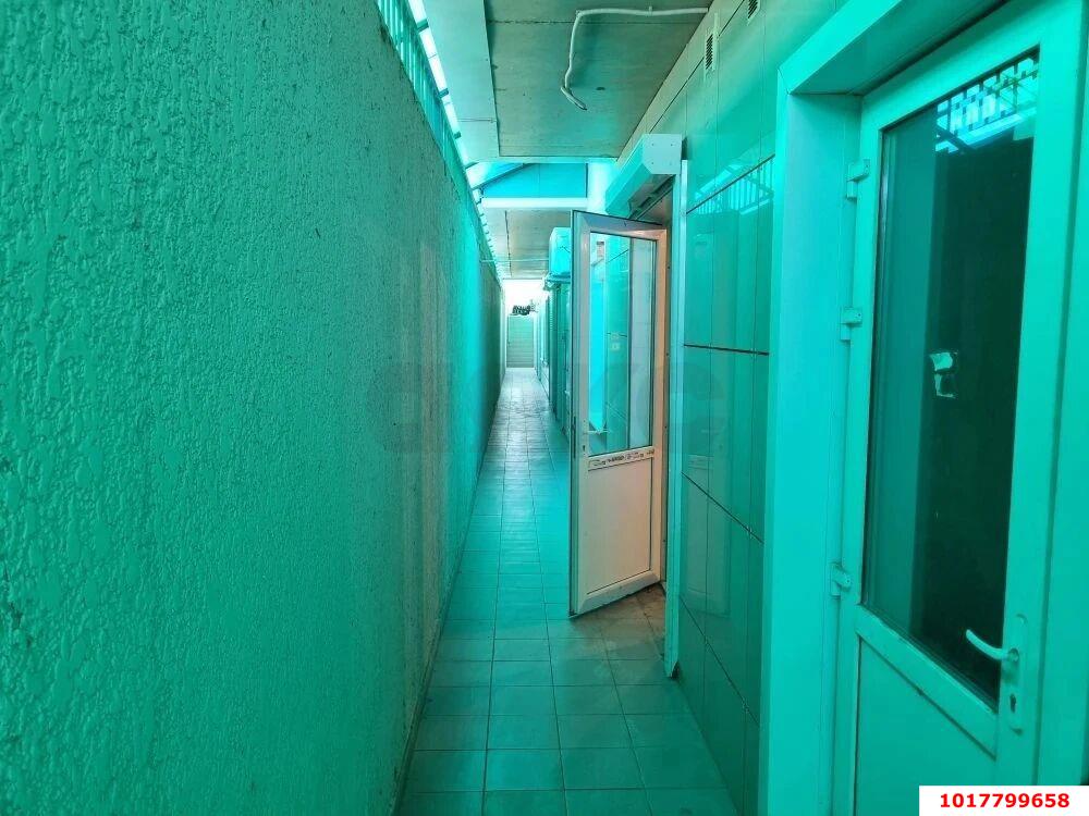 Фото №6: Торговое помещение <span class="whitespace-nowrap">37 м²</span>, <span class="whitespace-nowrap">9 эт.</span> - Краснодар, Прикубанский внутригородской округ, мкр. жилой комплекс Краски, ул. Краеведа Соловьёва, 6к5