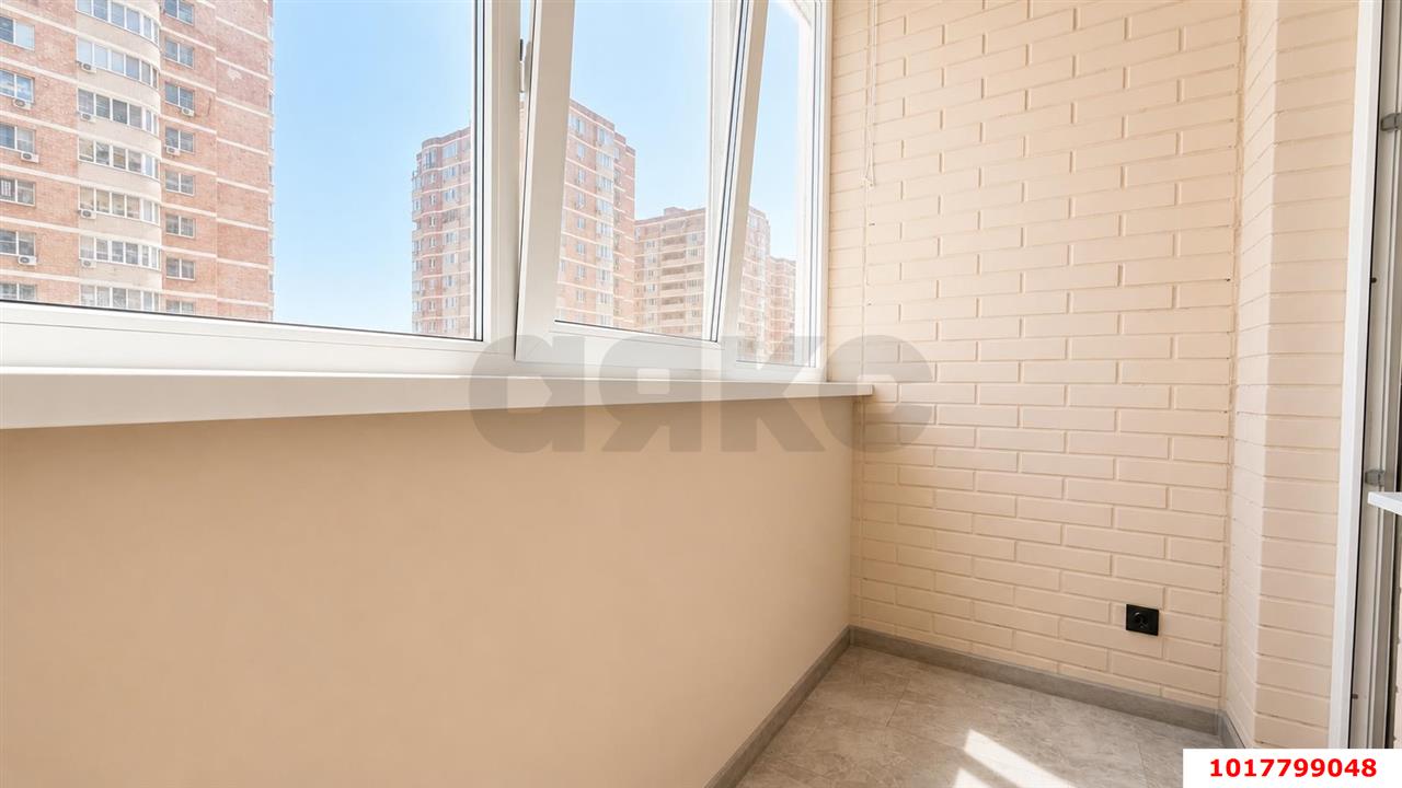 Фото №7: 1-комнатная квартира <span class="whitespace-nowrap">41 м²</span>, <span class="whitespace-nowrap">6/17 эт.</span> - Краснодар, Прикубанский внутригородской округ, 9-й километр, мкр. ЖК Валентина, ул. имени Дзержинского, 64/2