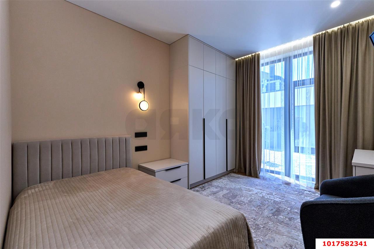 Фото №6: Дом <span class="whitespace-nowrap">331 м²</span> <span class="whitespace-nowrap">+ 8.2 сот.</span>, <span class="whitespace-nowrap">2 эт.</span> - Крымск, ул. Троицкая