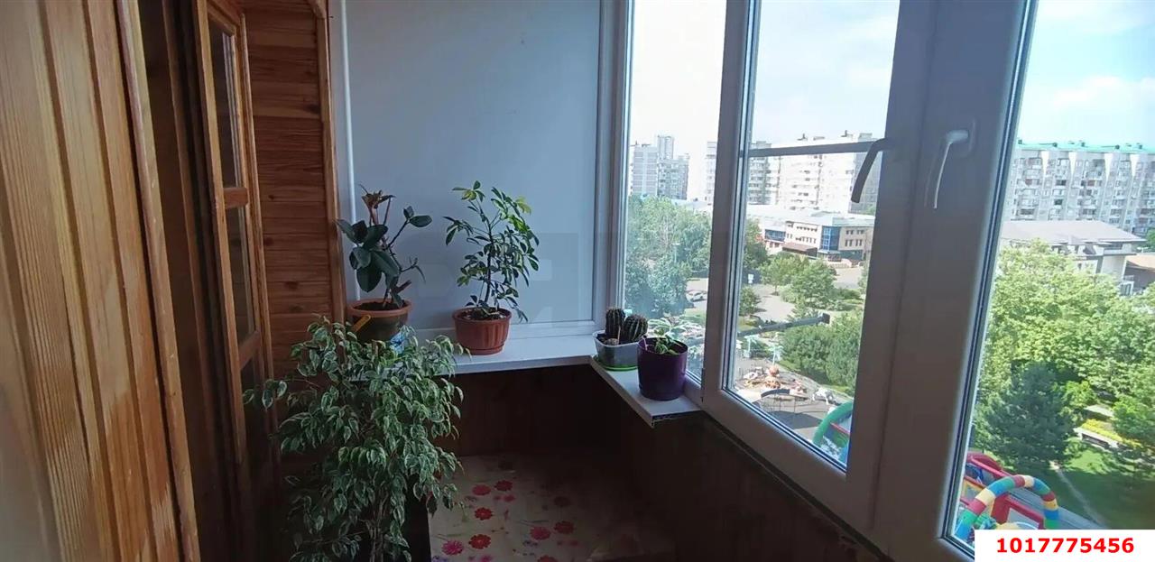 Фото №5: 2-комнатная квартира <span class="whitespace-nowrap">65 м²</span>, <span class="whitespace-nowrap">8/16 эт.</span> - Краснодар, Западный внутригородской округ, мкр. Юбилейный, б-р Платановый, 2