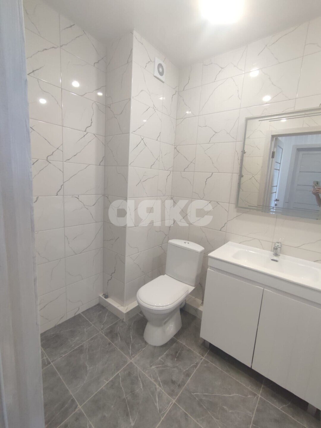 Фото №7: 1-комнатная квартира <span class="whitespace-nowrap">38 м²</span>, <span class="whitespace-nowrap">2/19 эт.</span> - Анапа, мкр. жилой комплекс Трио-комфорт, ул. Рождественская, 55к1