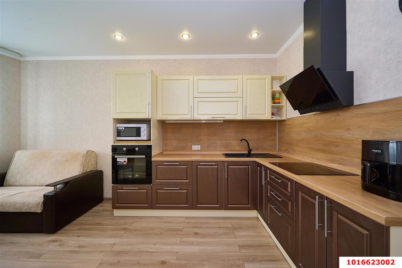 Фото №2: 2-комнатная квартира <span class="whitespace-nowrap">75 м²</span>, <span class="whitespace-nowrap">12/17 эт.</span> - Краснодар, Прикубанский внутригородской округ, Панорама, мкр. ЖК Гарантия, ул. Восточно-Кругликовская, 42/3к2
