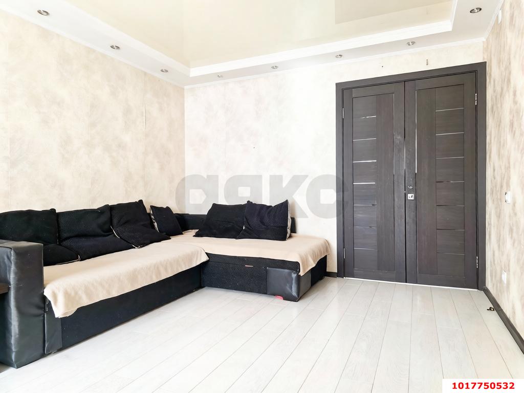 Фото №5: 4-комнатная квартира <span class="whitespace-nowrap">80 м²</span>, <span class="whitespace-nowrap">9/9 эт.</span> - Краснодар, Прикубанский внутригородской округ, мкр. Краевая Клиническая Больница, ул. Российская, 138