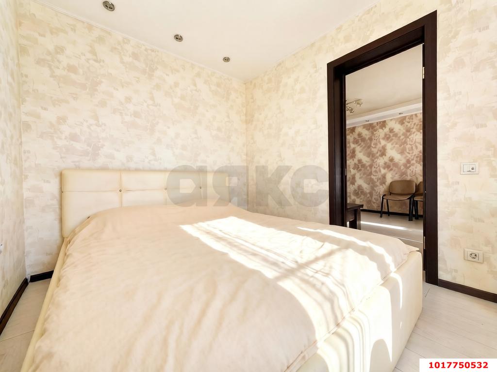 Фото №13: 4-комнатная квартира <span class="whitespace-nowrap">80 м²</span>, <span class="whitespace-nowrap">9/9 эт.</span> - Краснодар, Прикубанский внутригородской округ, мкр. Краевая Клиническая Больница, ул. Российская, 138