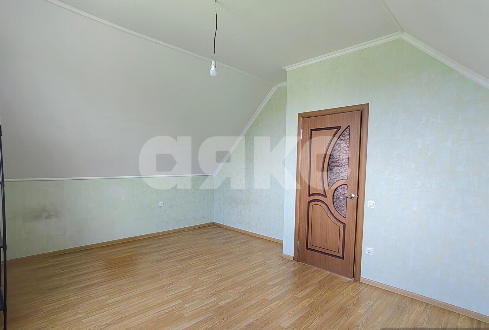 Фото №11: Дом <span class="whitespace-nowrap">112 м²</span> <span class="whitespace-nowrap">+ 6 сот.</span>, <span class="whitespace-nowrap">2 эт.</span> - Гостагаевская, ул. Комсомольская