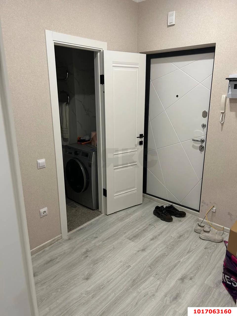 Фото №4: 1-комнатная квартира <span class="whitespace-nowrap">35 м²</span>, <span class="whitespace-nowrap">2/10 эт.</span> - Краснодар, мкр. Прикубанский внутригородской округ, ул. Шевцова, 4
