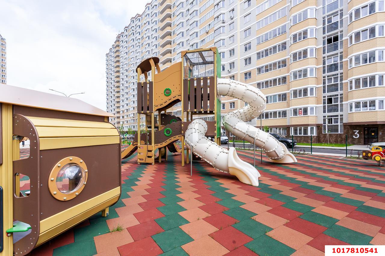 Фото №13: 1-комнатная квартира <span class="whitespace-nowrap">39 м²</span>, <span class="whitespace-nowrap">9/16 эт.</span> - Краснодар, Прикубанский внутригородской округ, Славянский, мкр. Светлоград, ул. Красных Партизан, 1/4к15
