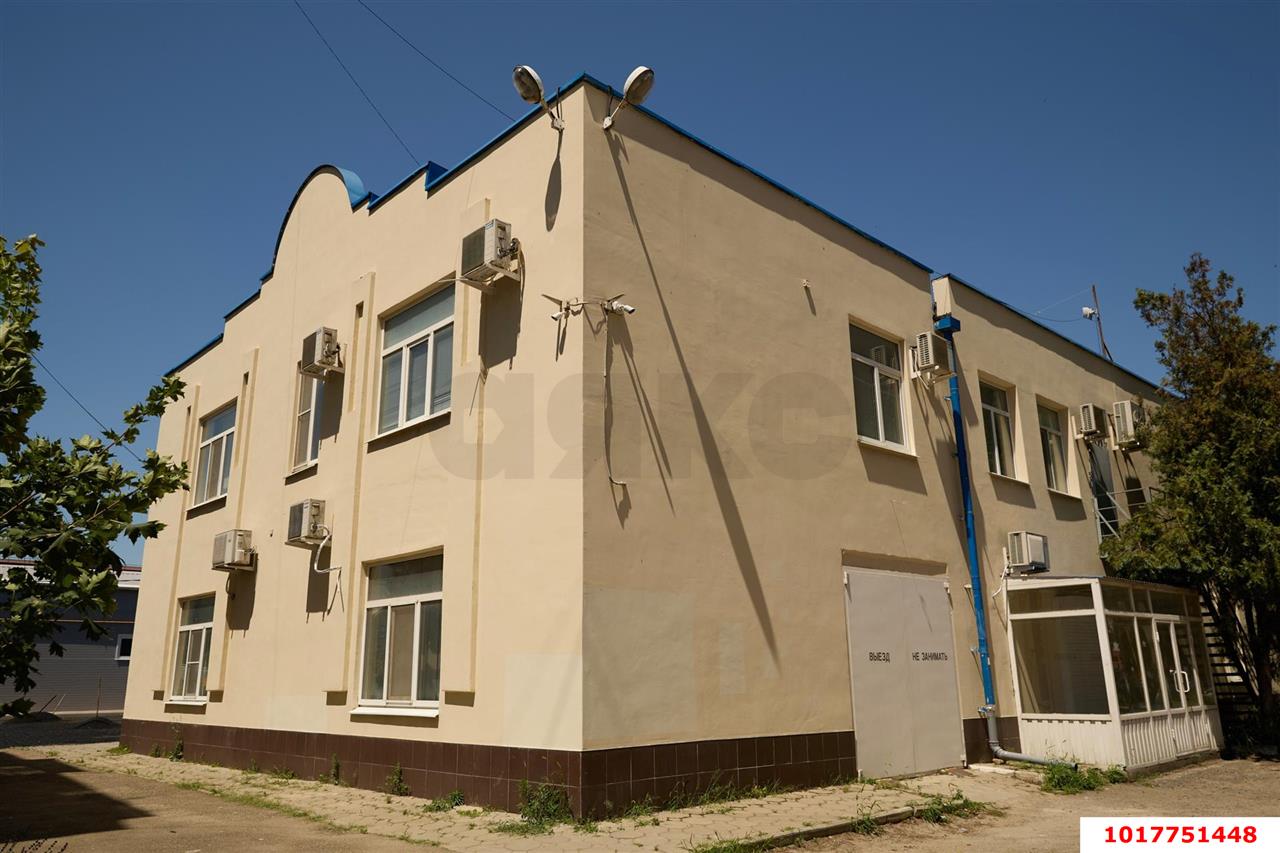 Фото №8: Отдельное здание <span class="whitespace-nowrap">587 м²</span>, <span class="whitespace-nowrap">2/2 эт.</span> - Кропоткин, мкр. Октябрьский, ул. Красная, 195