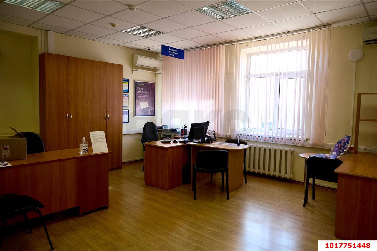Фото №14: Отдельное здание <span class="whitespace-nowrap">587 м²</span>, <span class="whitespace-nowrap">2/2 эт.</span> - Кропоткин, мкр. Октябрьский, ул. Красная, 195