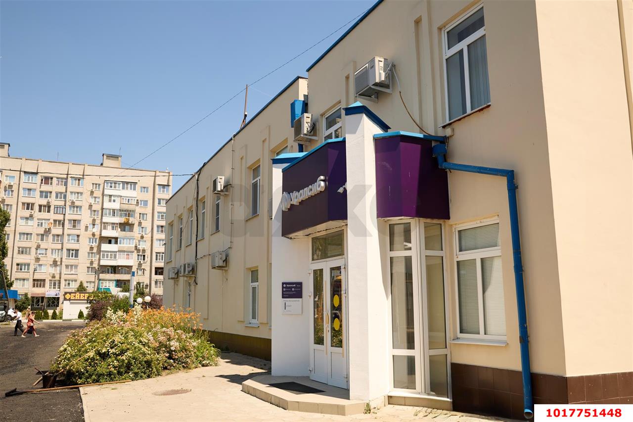 Фото №5: Отдельное здание <span class="whitespace-nowrap">587 м²</span>, <span class="whitespace-nowrap">2/2 эт.</span> - Кропоткин, мкр. Октябрьский, ул. Красная, 195