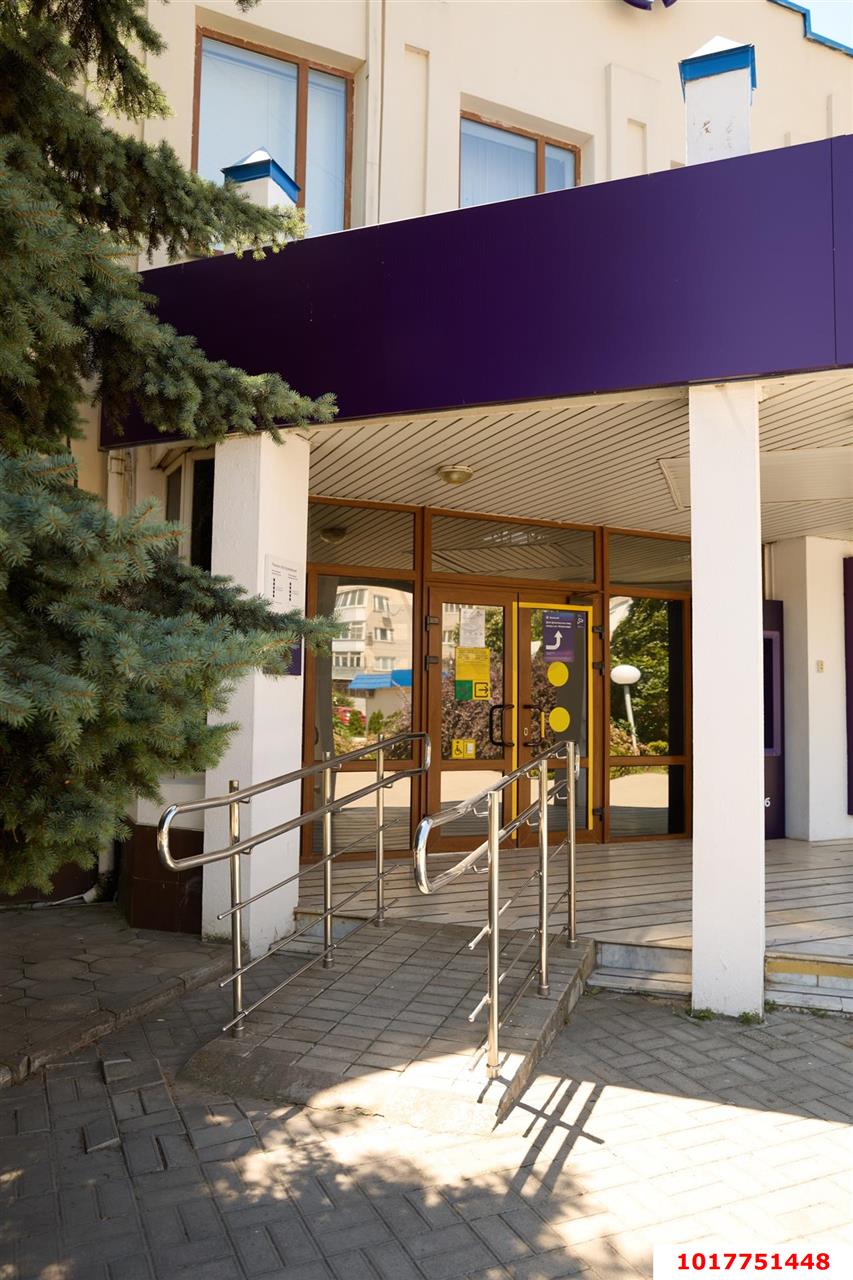 Фото №7: Отдельное здание <span class="whitespace-nowrap">587 м²</span>, <span class="whitespace-nowrap">2/2 эт.</span> - Кропоткин, мкр. Октябрьский, ул. Красная, 195