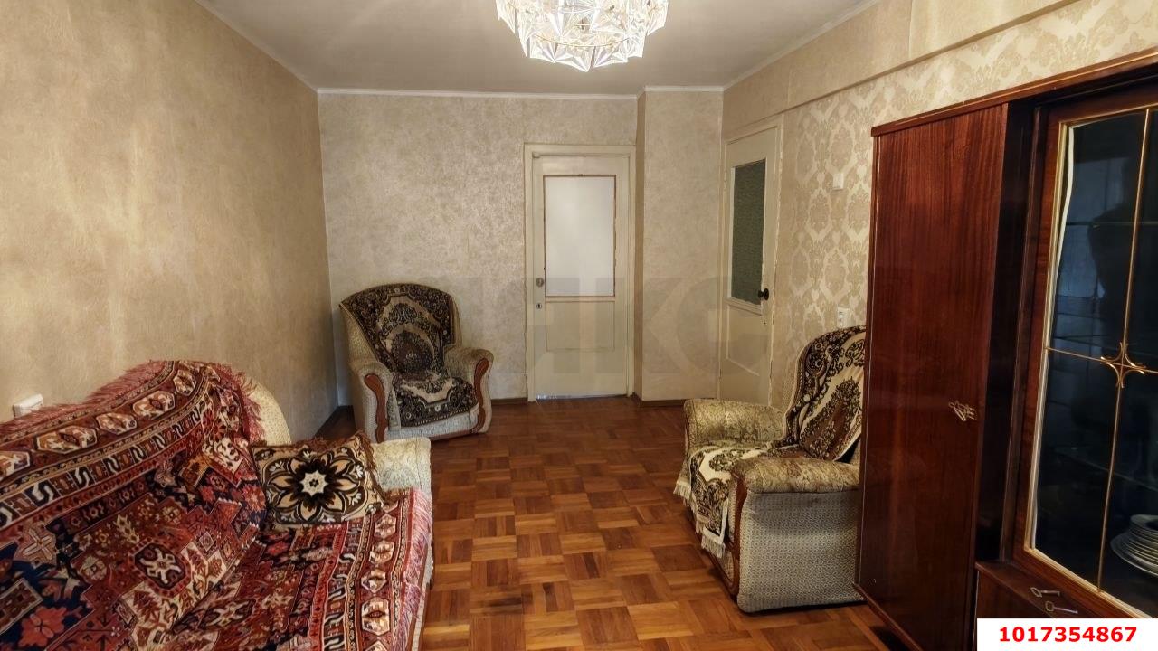 Фото №1: 3-комнатная квартира <span class="whitespace-nowrap">59 м²</span>, <span class="whitespace-nowrap">2/5 эт.</span> - Краснодар, Прикубанский внутригородской округ, мкр. Фестивальный, ул. Гагарина, 83