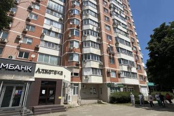 Фото №1: 3-комнатная квартира <span class="whitespace-nowrap">101 м²</span>, <span class="whitespace-nowrap">2/16 эт.</span> - Краснодар, мкр. Завод Измерительных Приборов, ул. Зиповская, 11