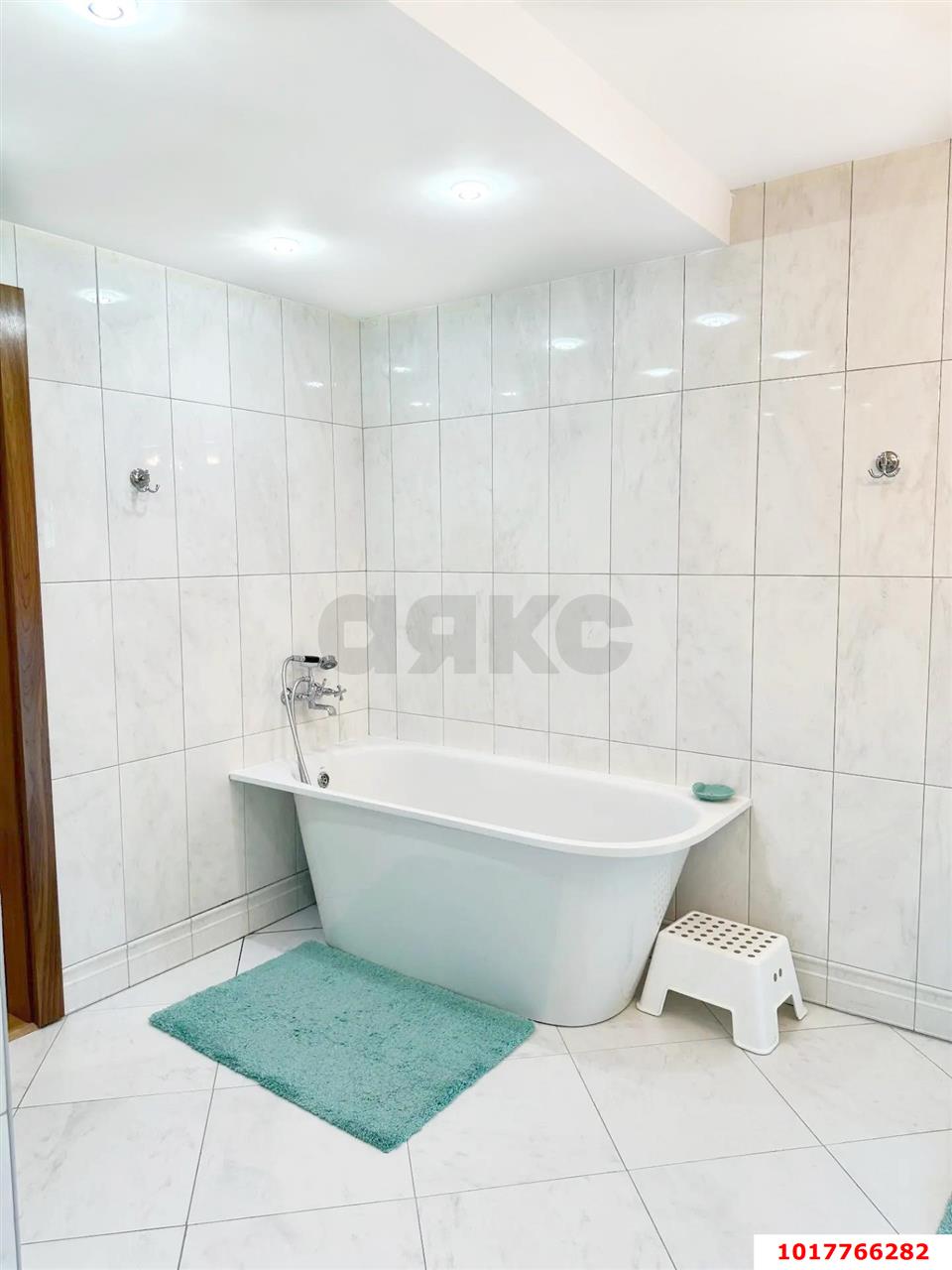Фото №25: 3-комнатная квартира <span class="whitespace-nowrap">167 м²</span>, <span class="whitespace-nowrap">5/15 эт.</span> - Анапа, мкр. жилой комплекс Золотая Бухта, пр-кт Революции, 3