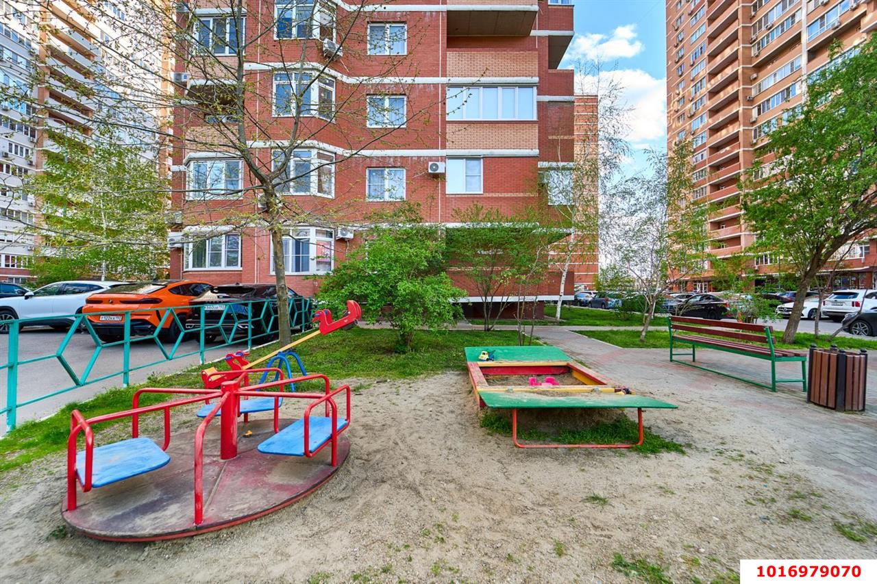 Фото №13: 2-комнатная квартира <span class="whitespace-nowrap">73 м²</span>, <span class="whitespace-nowrap">6/20 эт.</span> - Краснодар, Западный внутригородской округ, мкр. Фестивальный, пр-д Дальний, 11к1