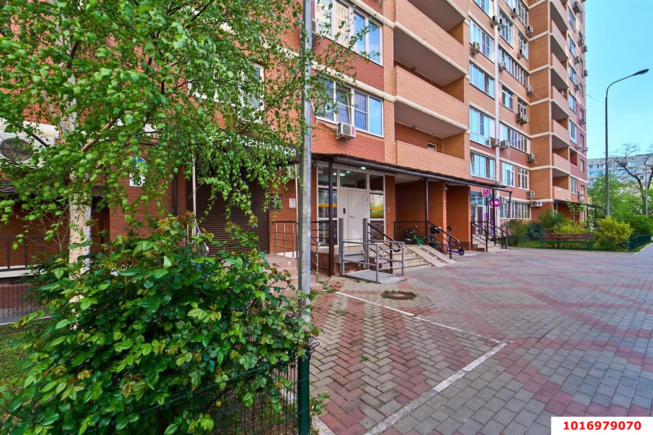 Фото №11: 2-комнатная квартира <span class="whitespace-nowrap">73 м²</span>, <span class="whitespace-nowrap">6/20 эт.</span> - Краснодар, Западный внутригородской округ, мкр. Фестивальный, пр-д Дальний, 11к1