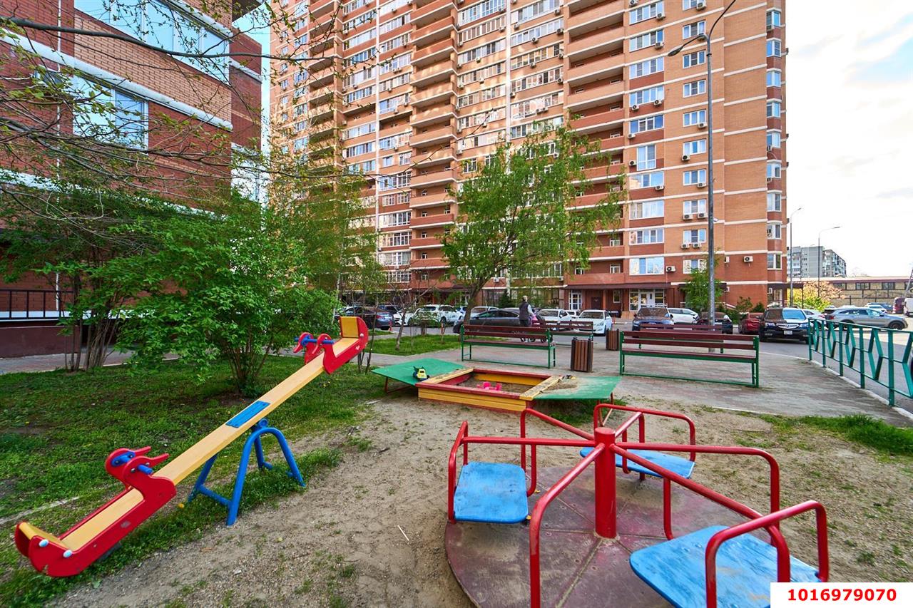 Фото №12: 2-комнатная квартира <span class="whitespace-nowrap">73 м²</span>, <span class="whitespace-nowrap">6/20 эт.</span> - Краснодар, Западный внутригородской округ, мкр. Фестивальный, пр-д Дальний, 11к1