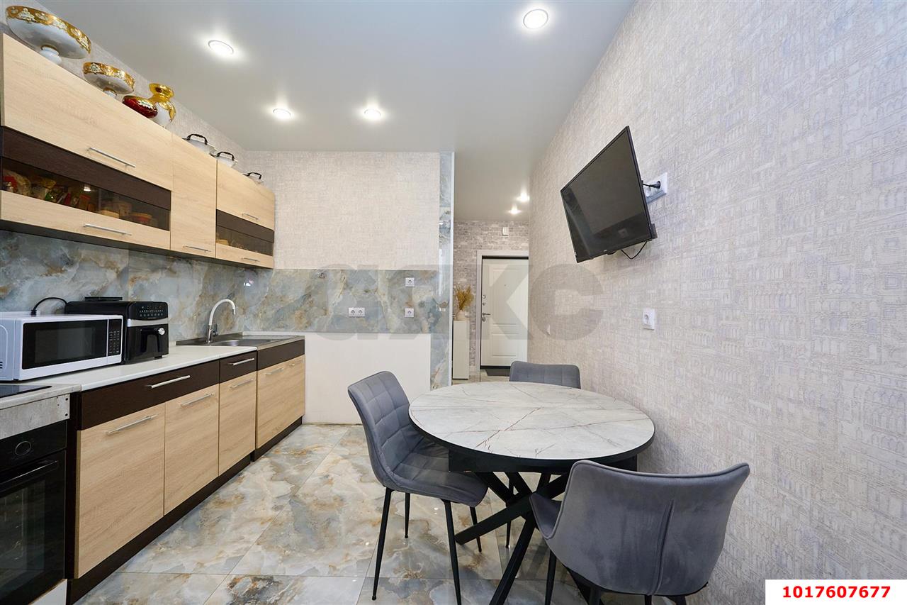 Фото №10: 2-комнатная квартира <span class="whitespace-nowrap">55 м²</span>, <span class="whitespace-nowrap">14/19 эт.</span> - Краснодар, Прикубанский внутригородской округ, Россинского, мкр. жилой комплекс Red777, ул. Адмирала Крузенштерна, 5
