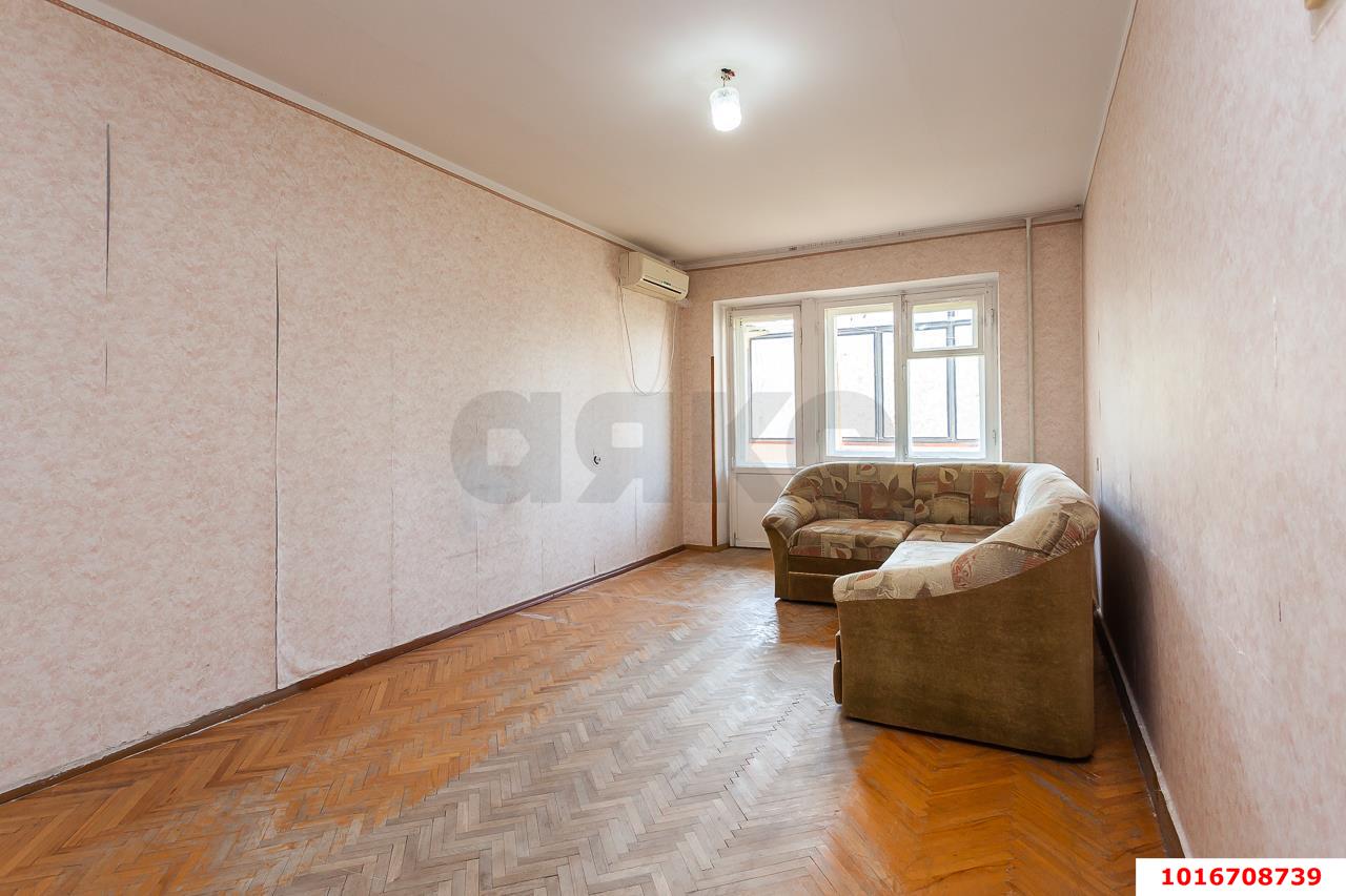 Фото №2: 2-комнатная квартира <span class="whitespace-nowrap">42 м²</span>, <span class="whitespace-nowrap">4/7 эт.</span> - Краснодар, Западный внутригородской округ, мкр. Центральный, ул. Красная, 29