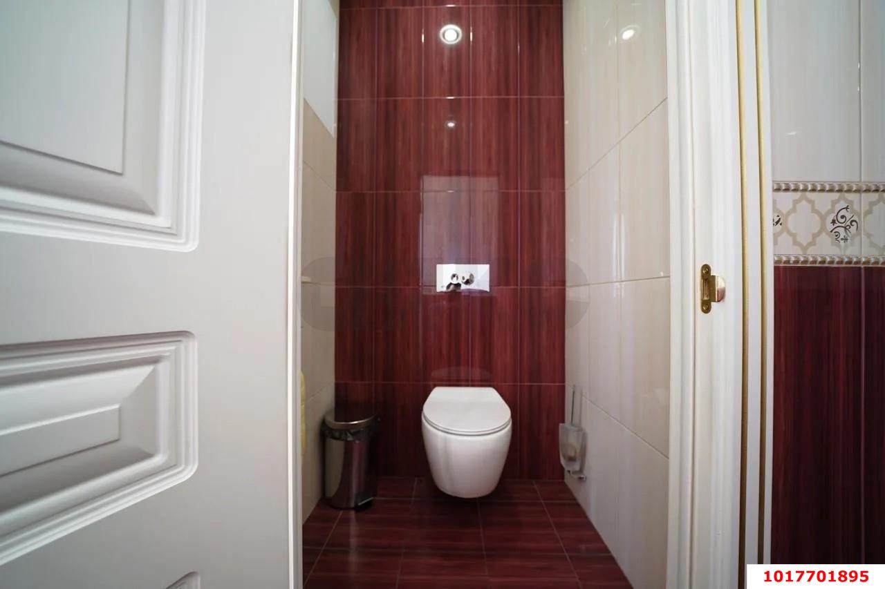 Фото №21: Офисное помещение <span class="whitespace-nowrap">608 м²</span>, <span class="whitespace-nowrap">5/5 эт.</span> - Краснодар, мкр. Западный внутригородской округ, ул. Красная, 155/1