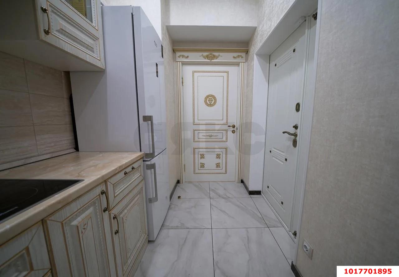 Фото №23: Офисное помещение <span class="whitespace-nowrap">608 м²</span>, <span class="whitespace-nowrap">5/5 эт.</span> - Краснодар, мкр. Западный внутригородской округ, ул. Красная, 155/1