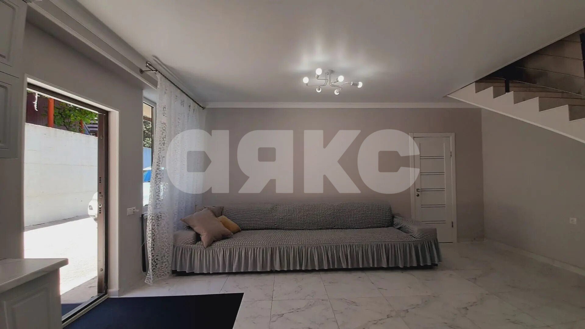 Фото №7: Таунхаус <span class="whitespace-nowrap">129 м²</span> <span class="whitespace-nowrap">+ 1.5 сот.</span>, <span class="whitespace-nowrap">2 эт.</span> - Краснодарский край Туапсинский район