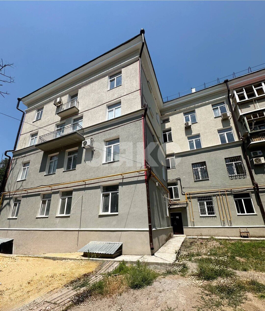 Фото №1: 1-комнатная квартира <span class="whitespace-nowrap">28 м²</span>, <span class="whitespace-nowrap">4/4 эт.</span> - Мариуполь, Левобережный, мкр. 3-й участок, пр-кт Победы, 47