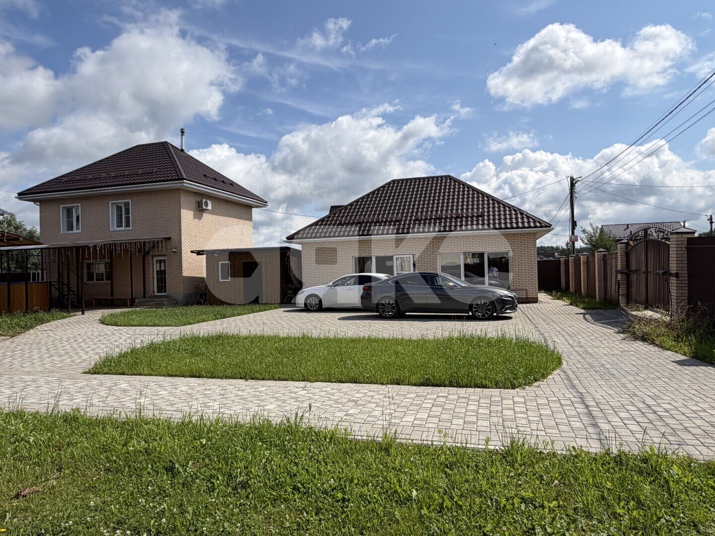 Фото №5: Коттедж <span class="whitespace-nowrap">251 м²</span> <span class="whitespace-nowrap">+ 14 сот.</span>, <span class="whitespace-nowrap">2 эт.</span> - ДНТ Старая Мельница-2, мкр. квартал 30401, 176