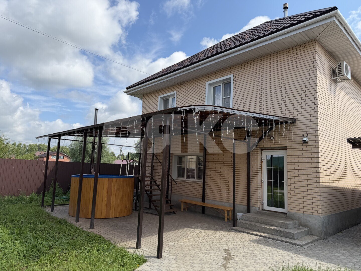 Фото №27: Коттедж <span class="whitespace-nowrap">251 м²</span> <span class="whitespace-nowrap">+ 14 сот.</span>, <span class="whitespace-nowrap">2 эт.</span> - ДНТ Старая Мельница-2, мкр. квартал 30401, 176